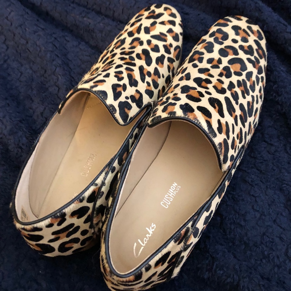 Clarks Pure viola leopard print flats loafers